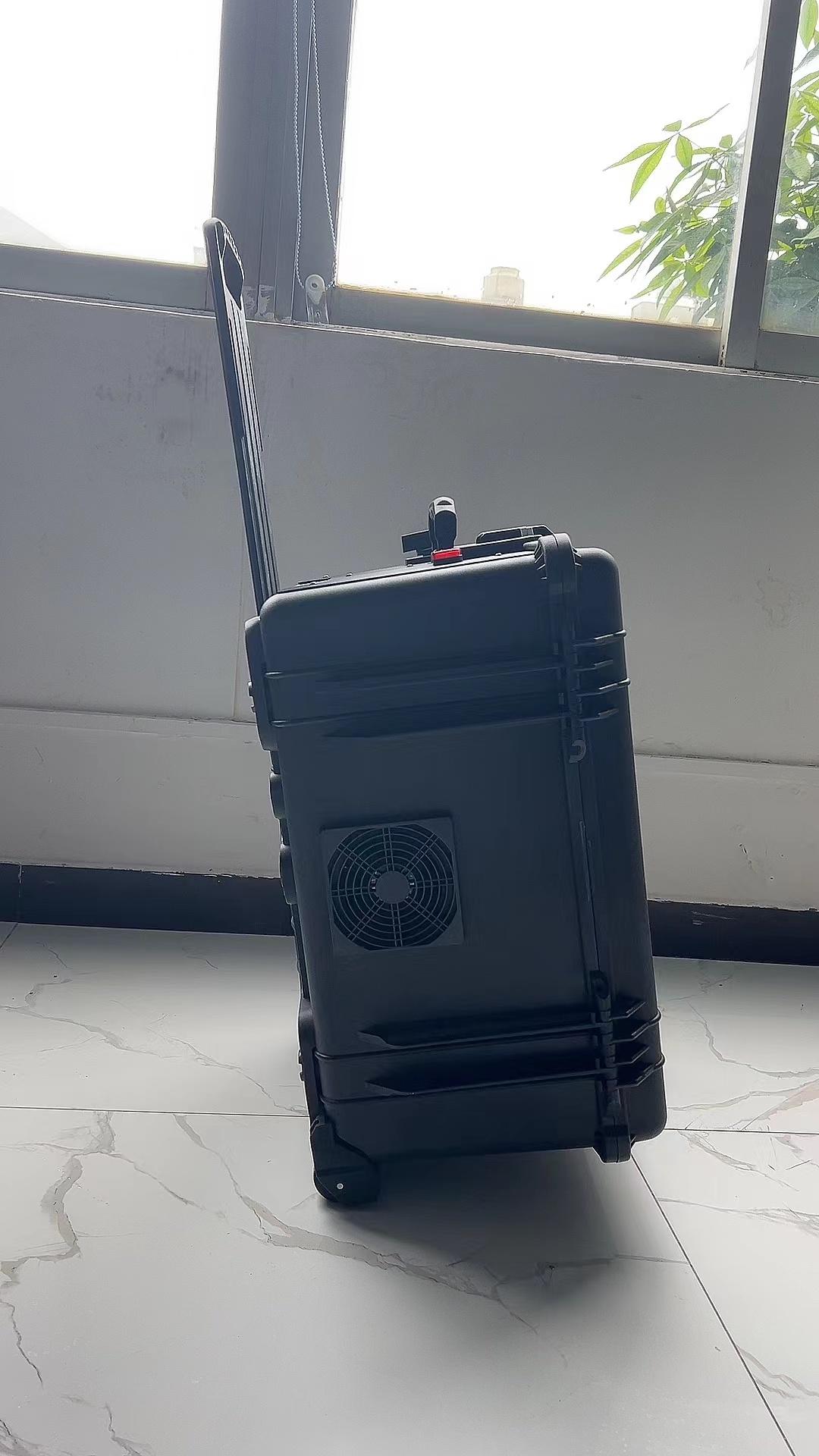 温江手拉箱型移动通信干扰器